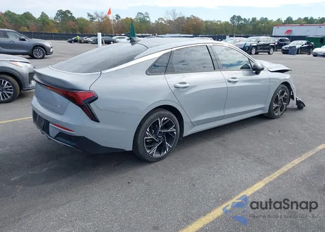 2025 Kia K5 Gt-Line z USA, uszkodzony, nr VIN KNAG64J73S5283903